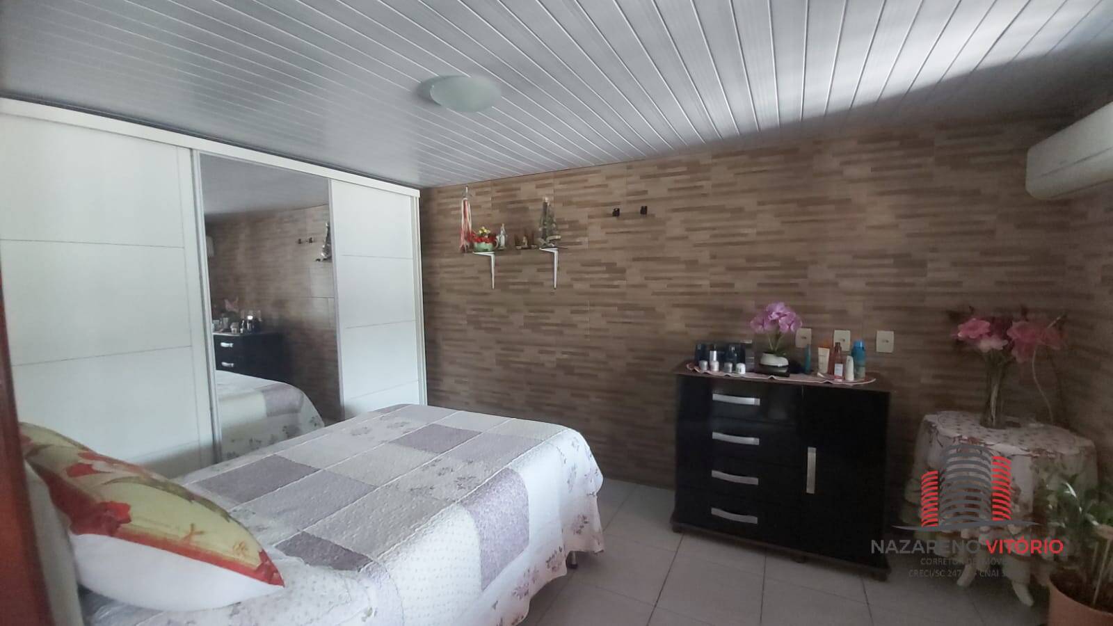 Casa à venda com 1 quarto, 90m² - Foto 7