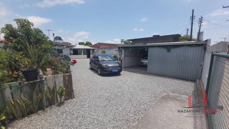 Casa à venda com 1 quarto, 90m² - Foto 2